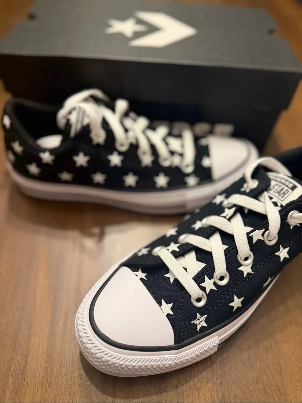Converse Chuck Taylor Low Top Street SlipSneakers - Star 4 Men 6 Woman’s NEW